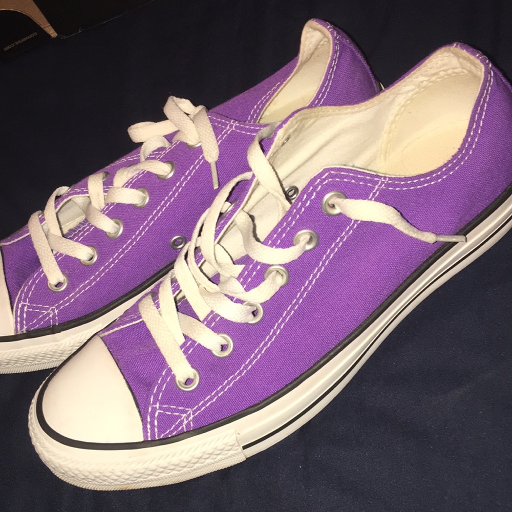 Purple converse low top chuck Taylors!
